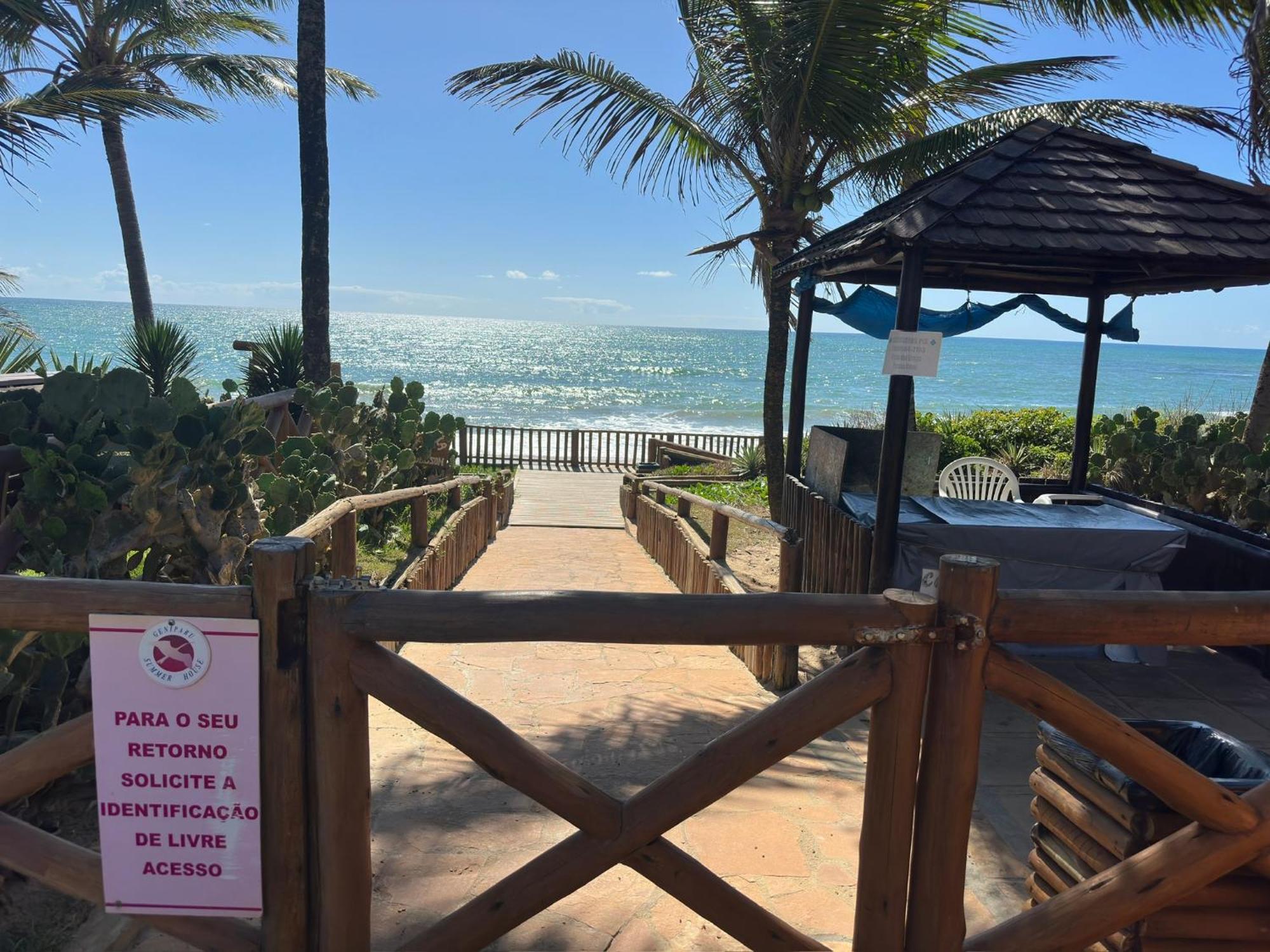 Flat Guarajuba 4 Quartos Terreo A Beira Mar - Pe Na Areia - Governanca Com Arrumadeira E Wi Fi Inclusos Camassari Buitenkant foto