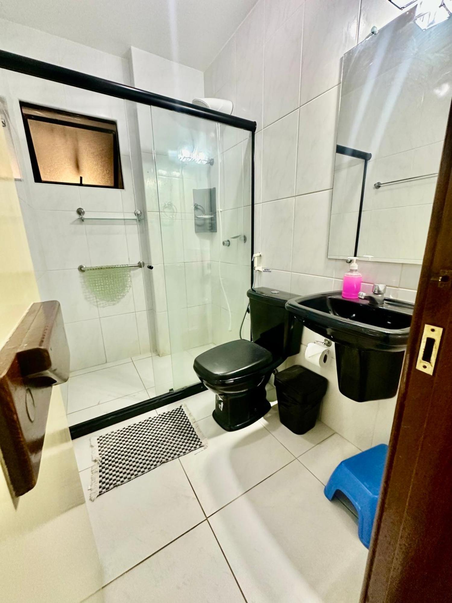 Flat Guarajuba 4 Quartos Terreo A Beira Mar - Pe Na Areia - Governanca Com Arrumadeira E Wi Fi Inclusos Camassari Buitenkant foto